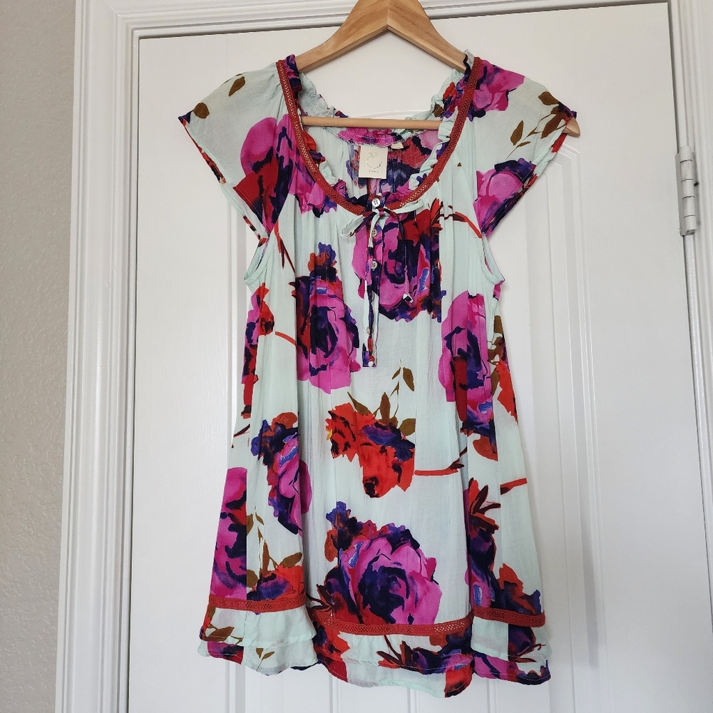 Anthropologie E by Eloise Floral Flutter Sleeve Floral Top Small